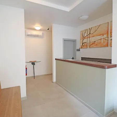Vincanto Old Town Aparthotel